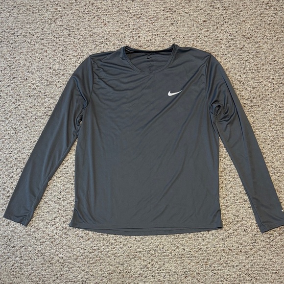 Nike Other - Nike Gray Long Sleeve Performance Tee